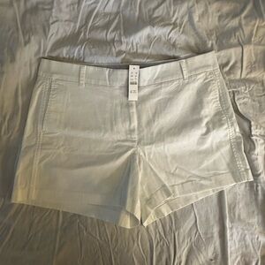 J. Crew 4” White Chino Women's Shorts. Size 14. NWT. H5806